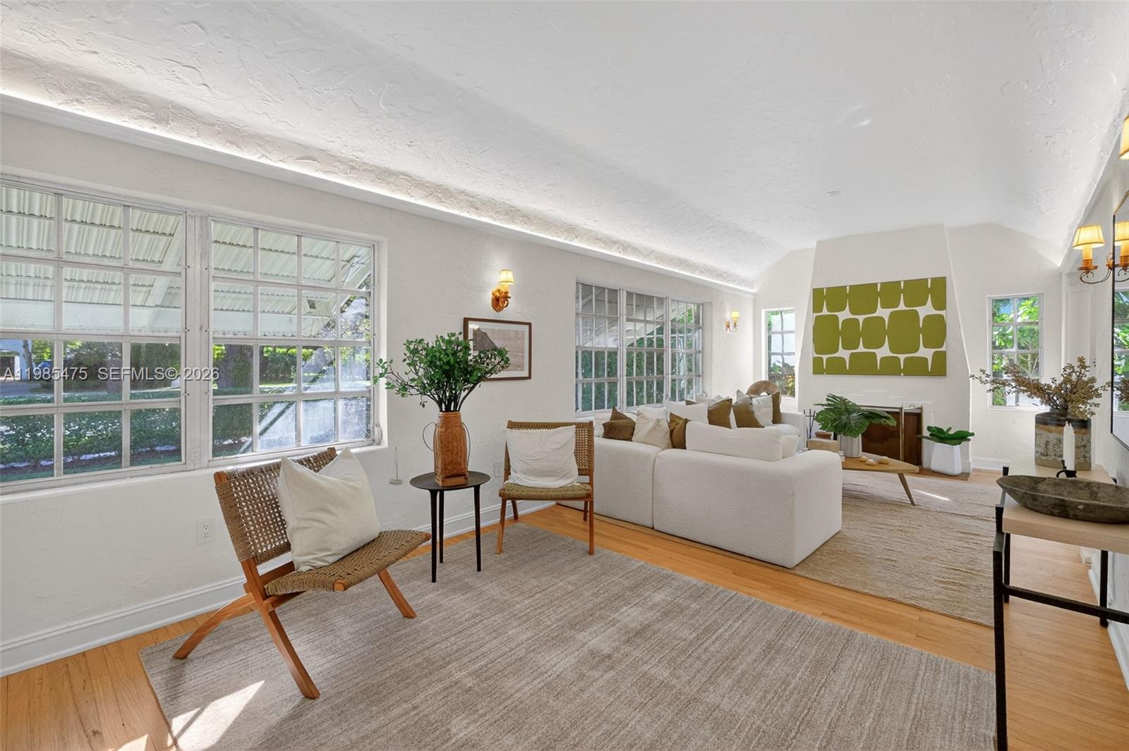 CORAL GABLES SEC E - Residential Lease