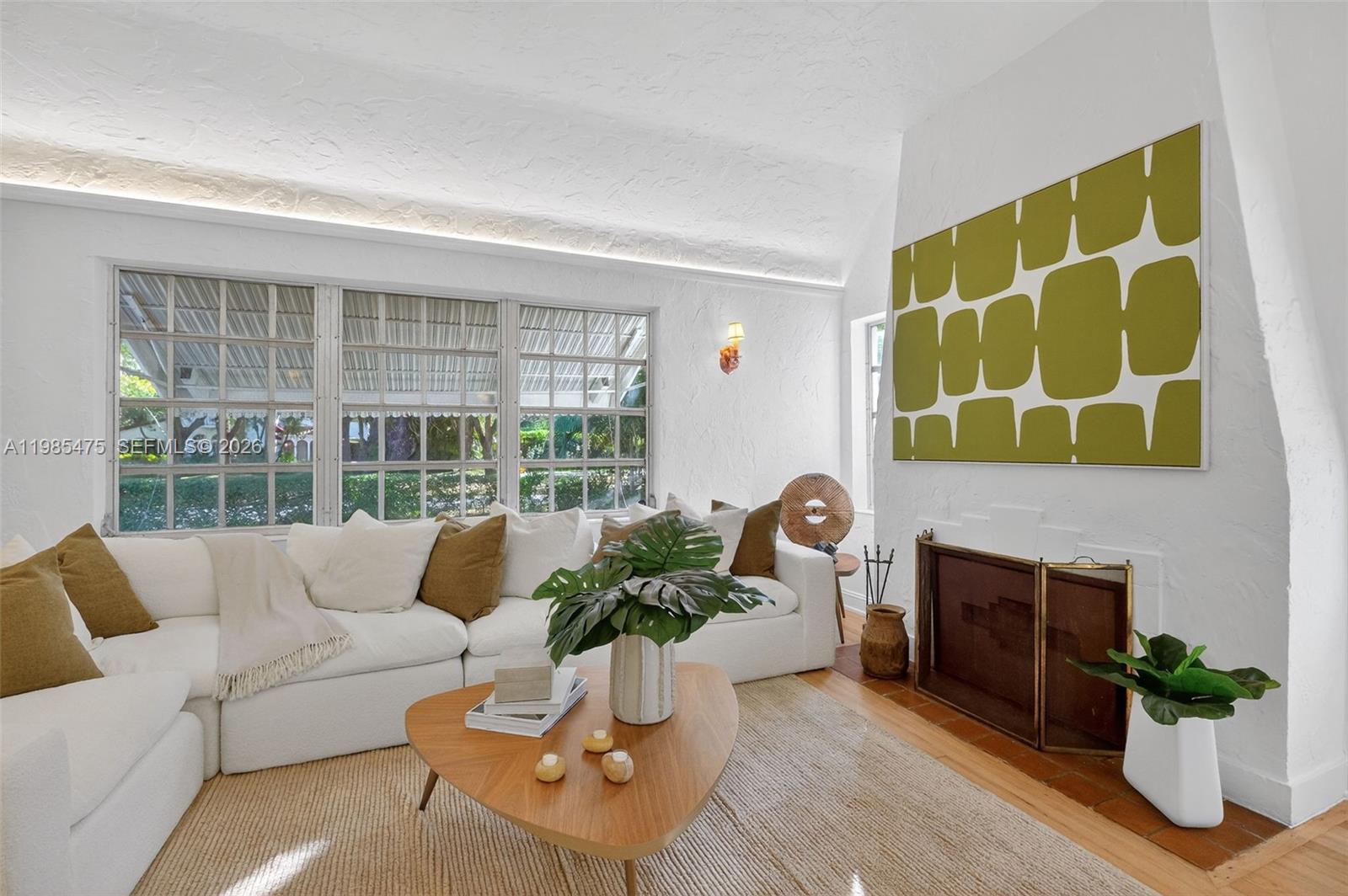 CORAL GABLES SEC E - Residential Lease