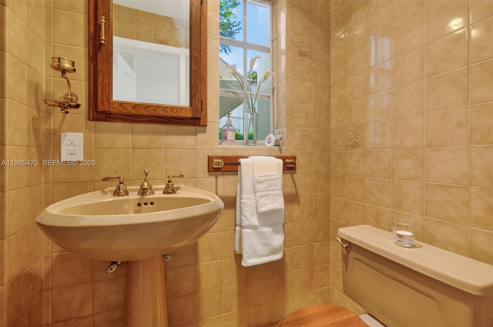 CORAL GABLES SEC E - Residential Lease