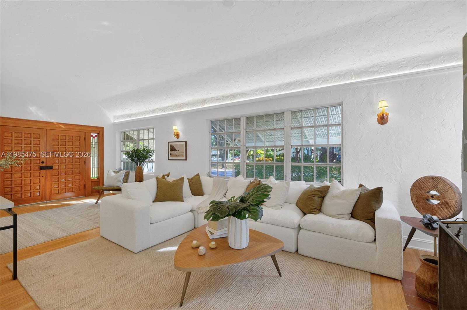 CORAL GABLES SEC E - Residential Lease