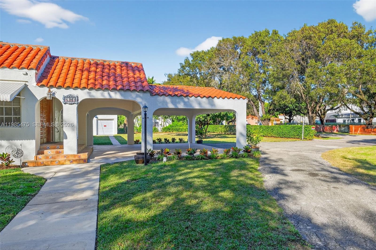 CORAL GABLES SEC E - Residential Lease