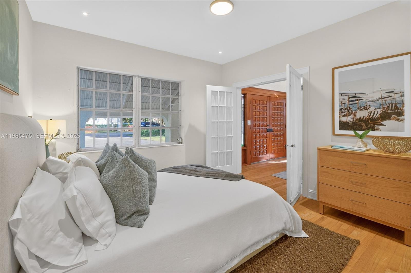 CORAL GABLES SEC E - Residential Lease