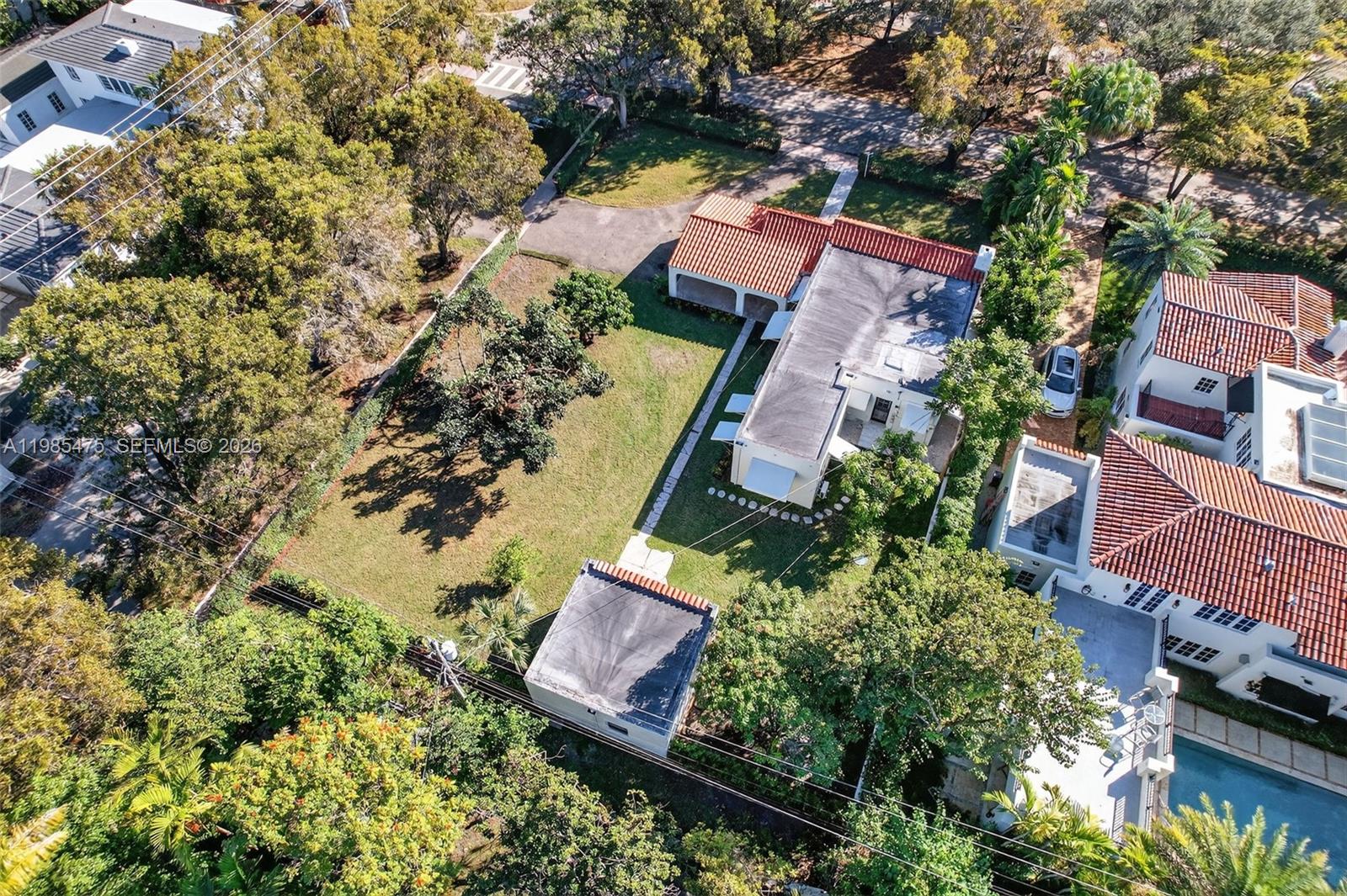 CORAL GABLES SEC E - Residential Lease