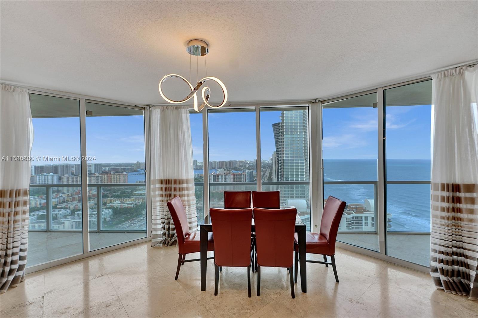 Rental Property at 16699 Collins Ave 4007, Sunny Isles Beach, Miami-Dade County, Florida - Bedrooms: 2 
Bathrooms: 2  - $4,500 MO.