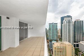 THE CLUB AT BRICKELL BAY - Residential