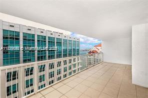 THE CLUB AT BRICKELL BAY - Residential