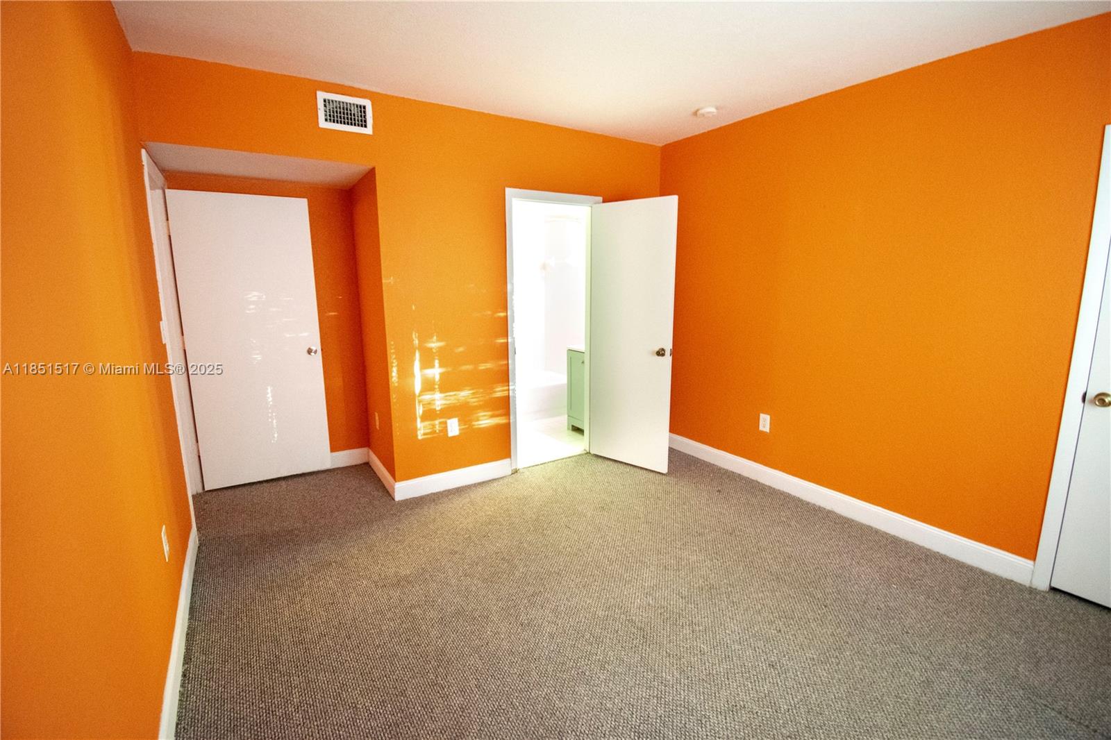 SUNSET PALM VILLAS CONDO - Residential