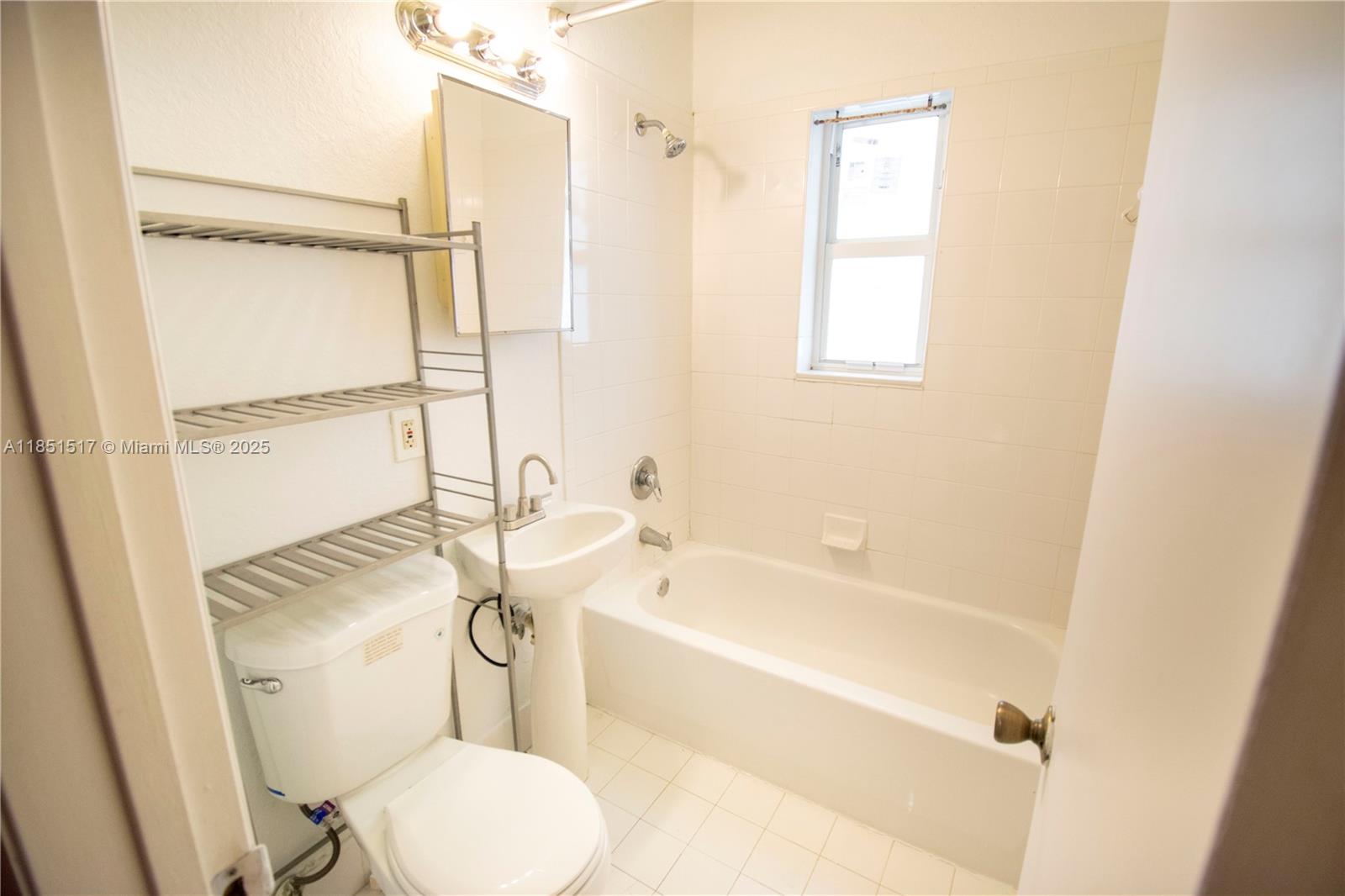 SUNSET PALM VILLAS CONDO - Residential