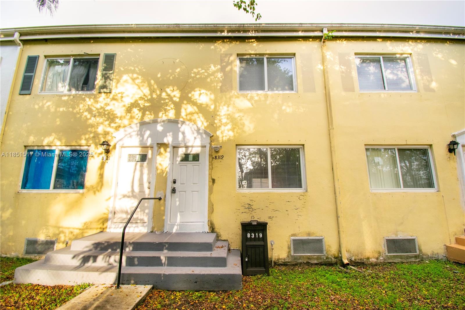 SUNSET PALM VILLAS CONDO - Residential