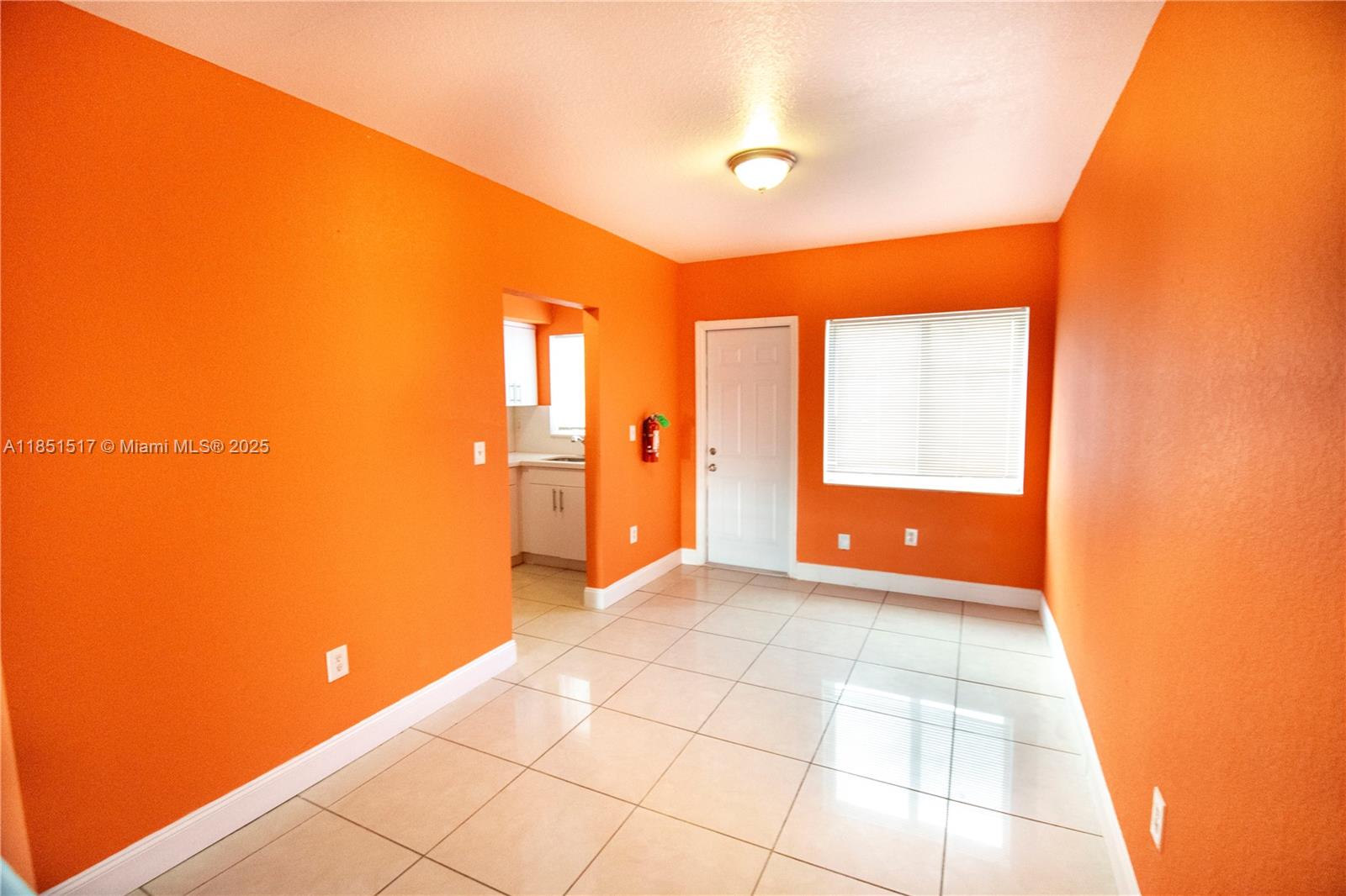 SUNSET PALM VILLAS CONDO - Residential