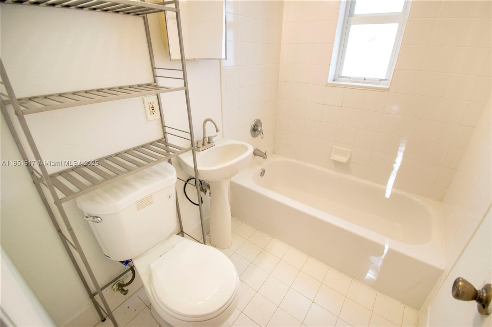 SUNSET PALM VILLAS CONDO - Residential