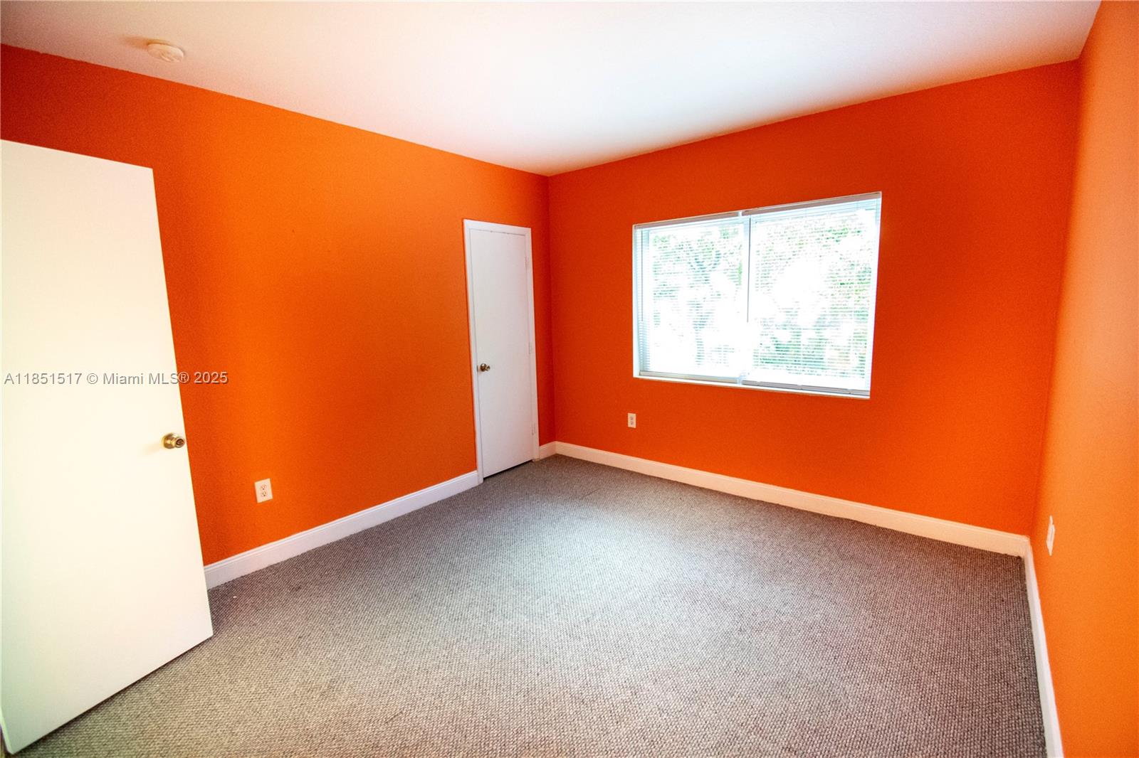 SUNSET PALM VILLAS CONDO - Residential