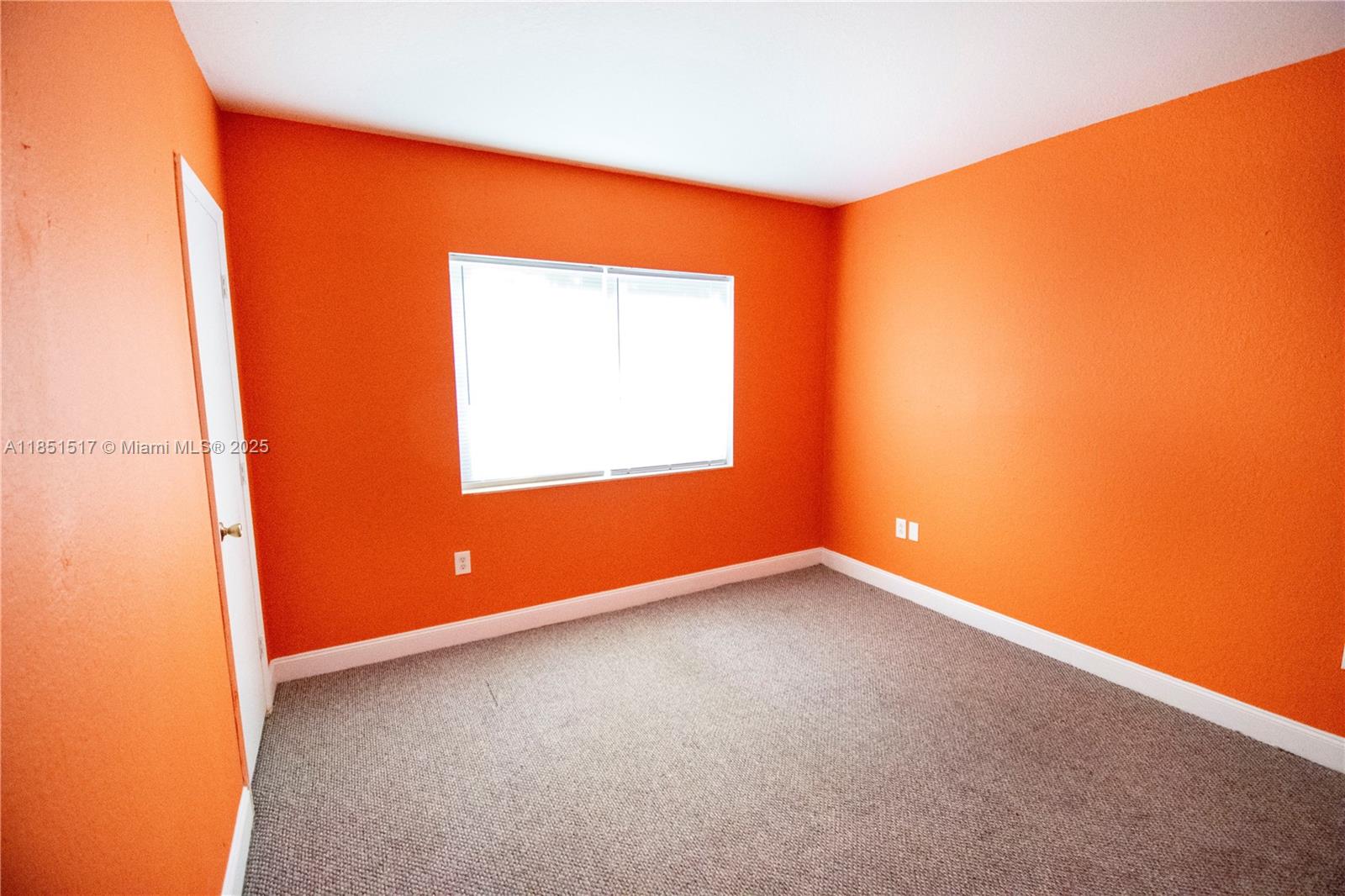 SUNSET PALM VILLAS CONDO - Residential