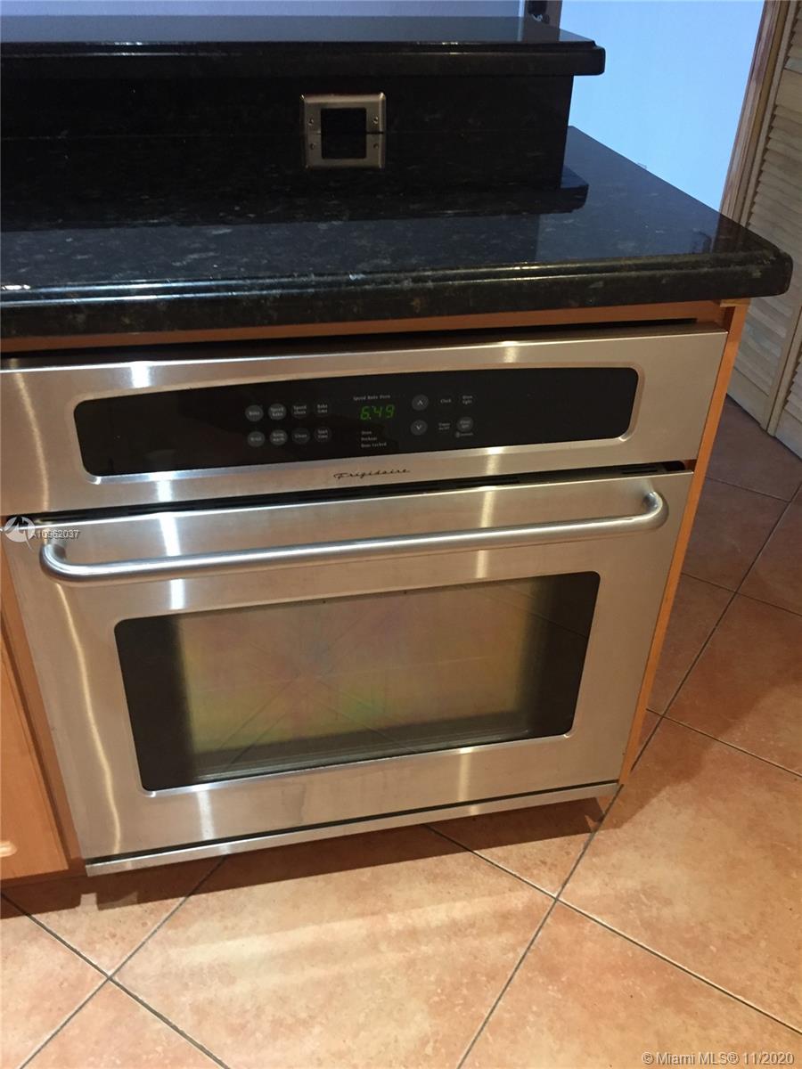 SOLEIL AT FONTAINEBLEAU C - Residential Lease