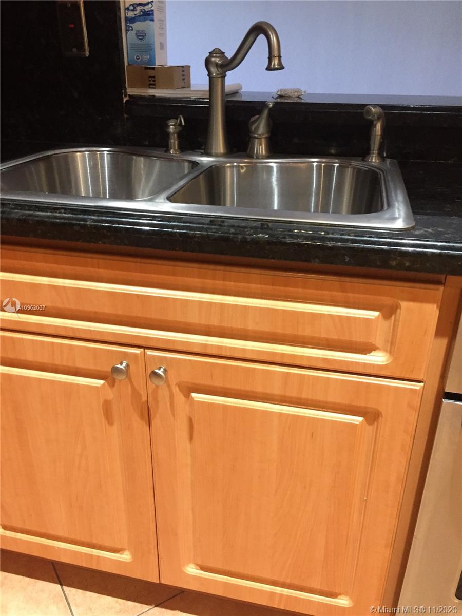 SOLEIL AT FONTAINEBLEAU C - Residential Lease