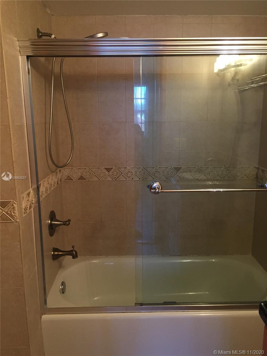 SOLEIL AT FONTAINEBLEAU C - Residential Lease