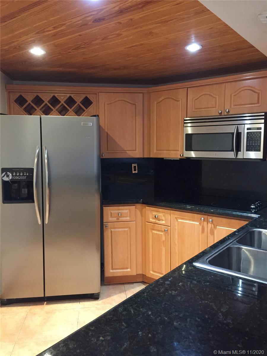 SOLEIL AT FONTAINEBLEAU C - Residential Lease