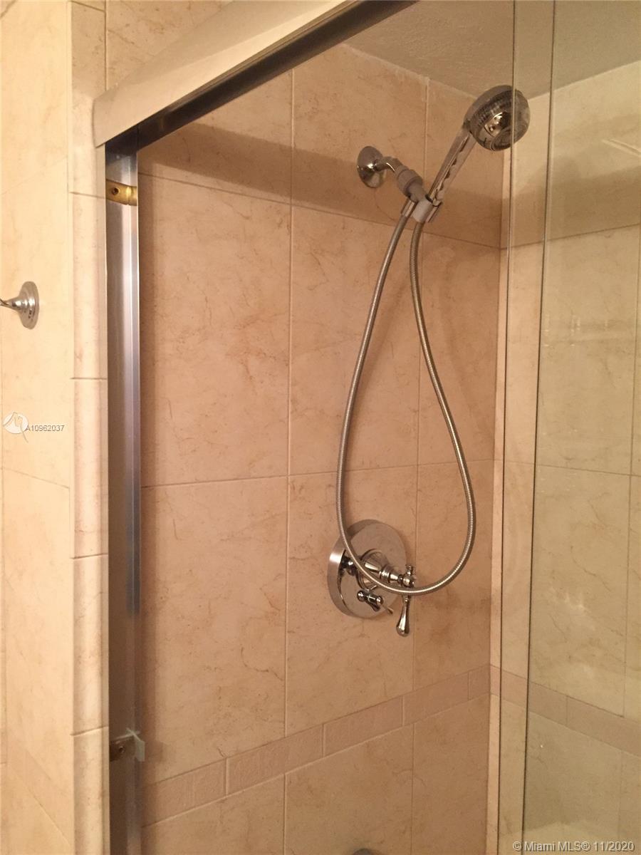 SOLEIL AT FONTAINEBLEAU C - Residential Lease