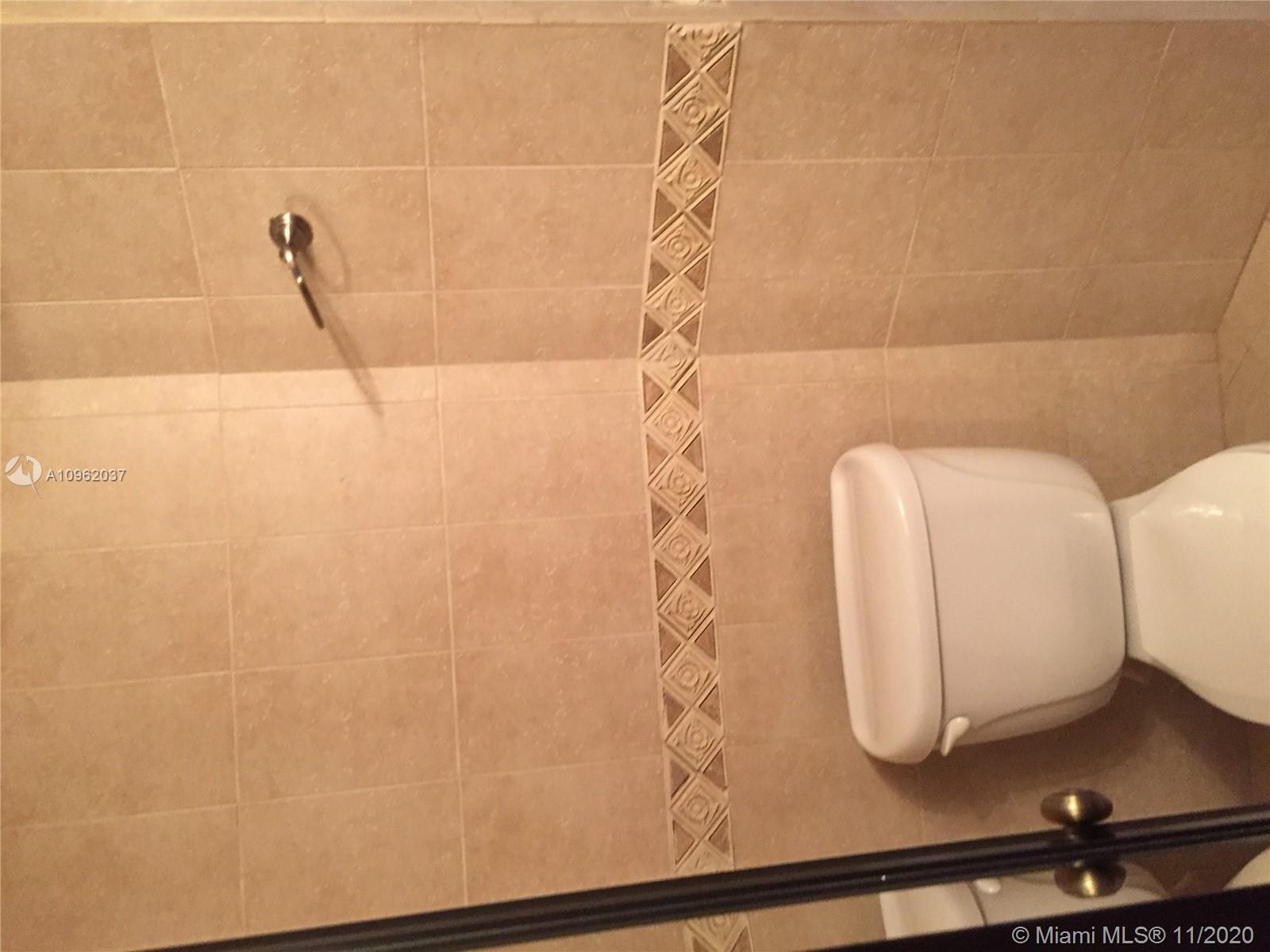 SOLEIL AT FONTAINEBLEAU C - Residential Lease