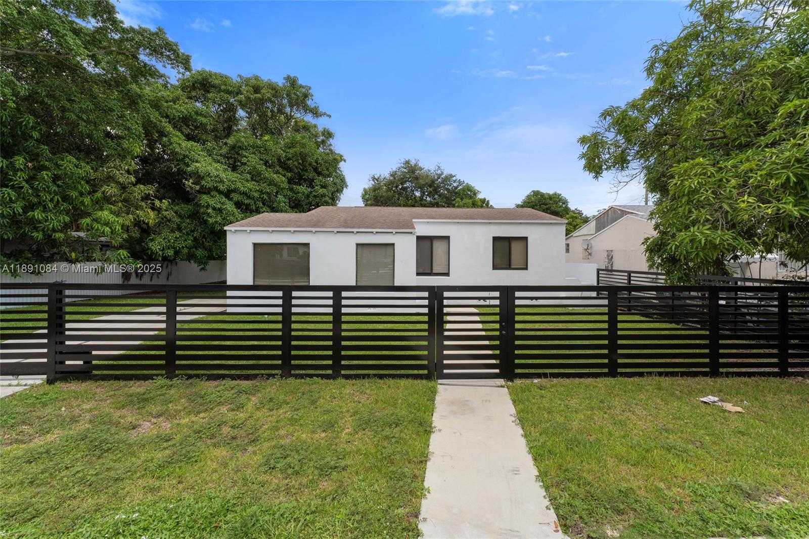 165 NW 46th St