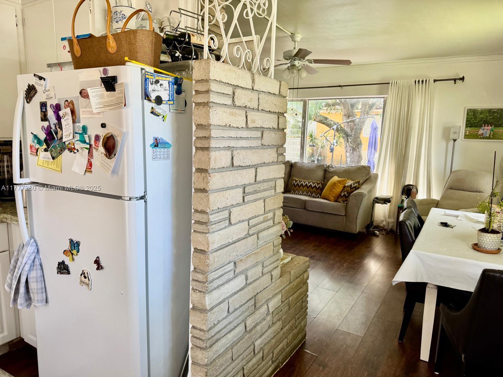 HOLLYWOOD SOUTH SIDE ADD - Residential Income