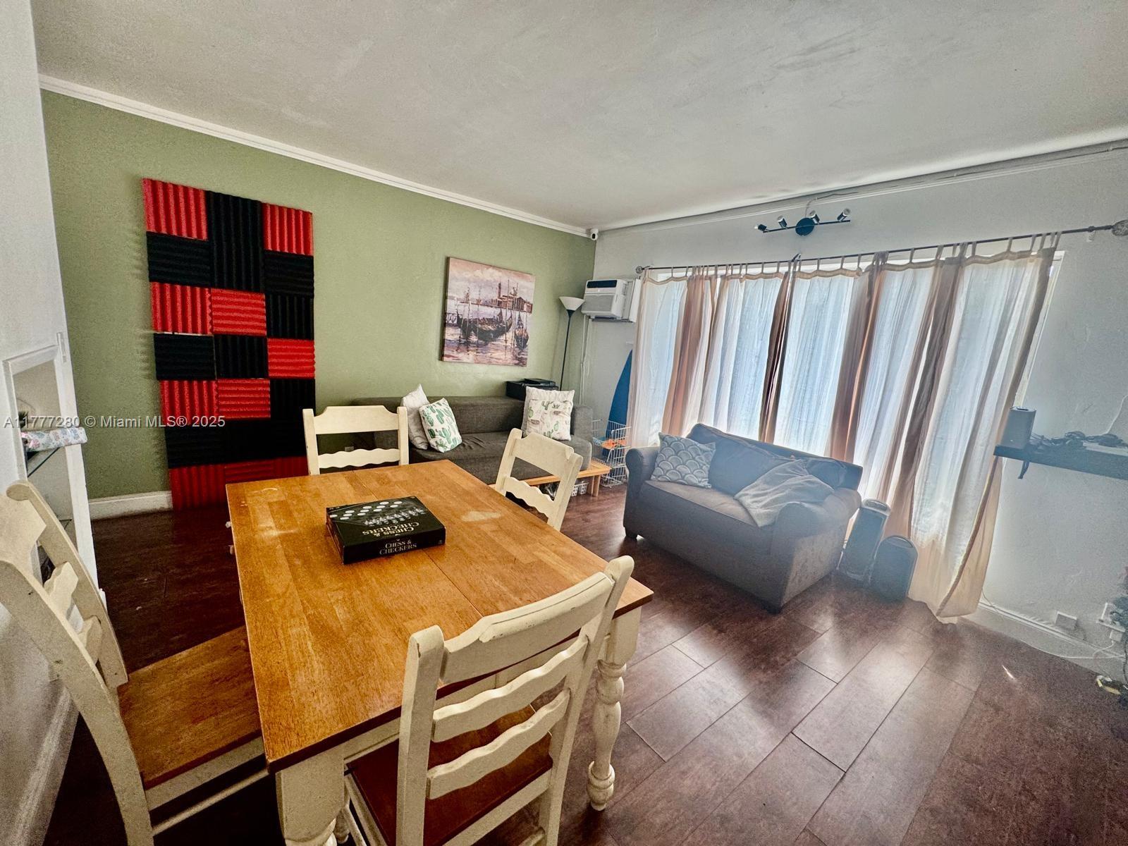 HOLLYWOOD SOUTH SIDE ADD - Residential Income