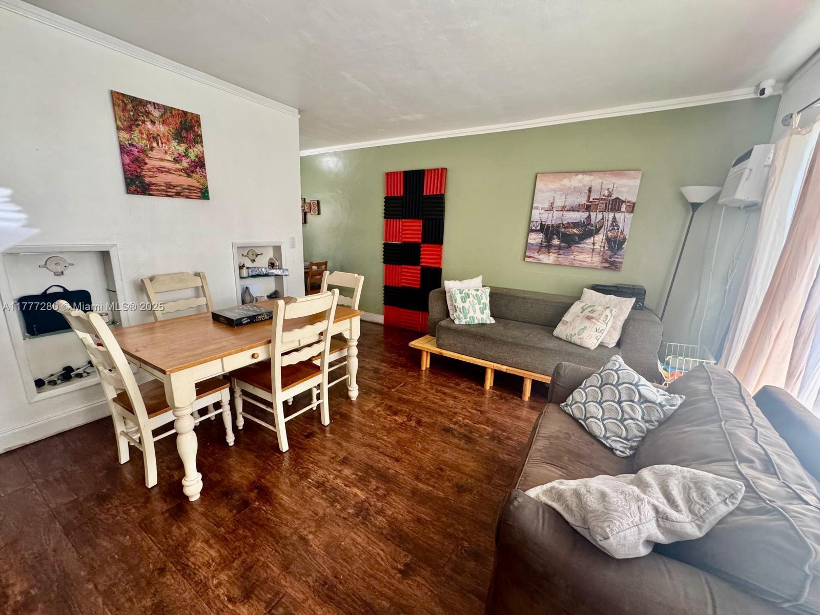 HOLLYWOOD SOUTH SIDE ADD - Residential Income