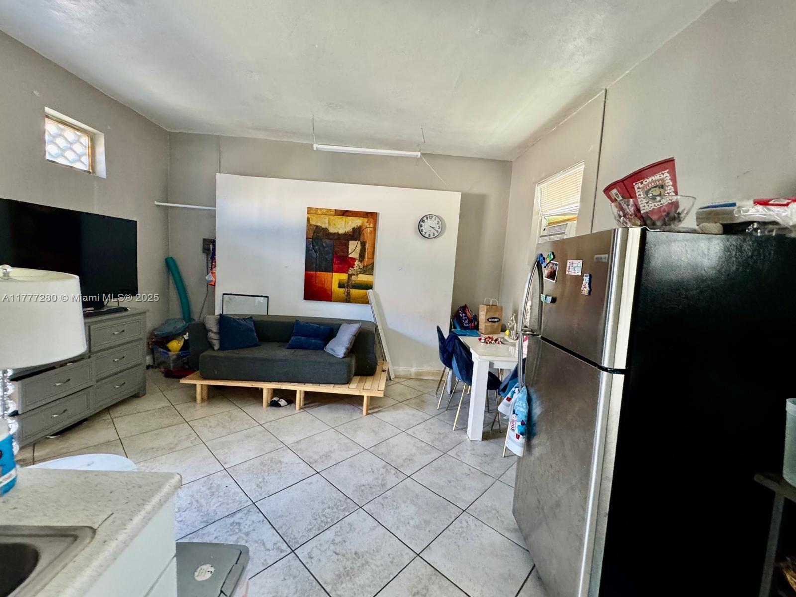 HOLLYWOOD SOUTH SIDE ADD - Residential Income