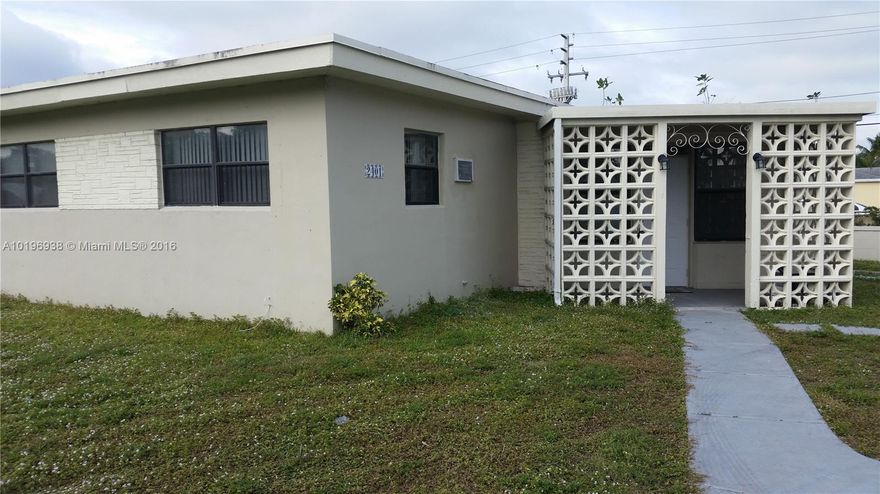 HOME ON CORNER LOT , ORIGINAL WOOD DETAIL IN LIVING ROOM AS WELL AS FIREPLACE , IT COULD BE A DUPLEX AS IT ZONED,GREAT HOME FOR INVESTMENT OR FIRST HOME BUYER.