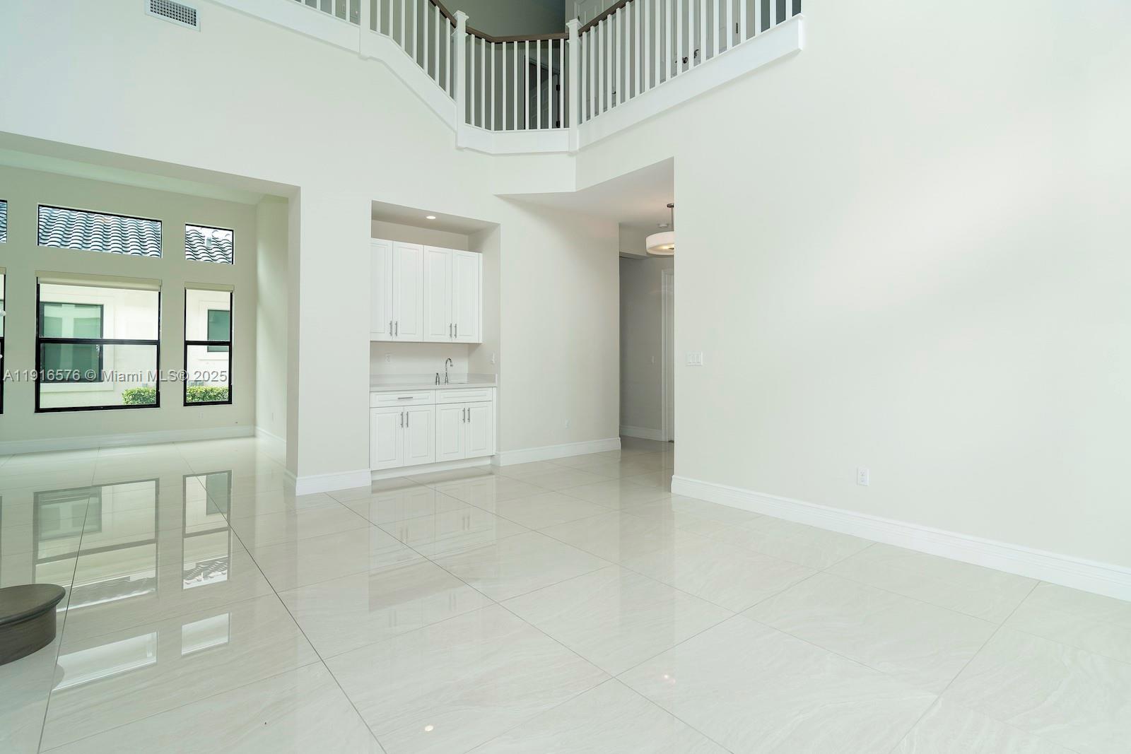 SEVEN BRIDGES - Residential Lease