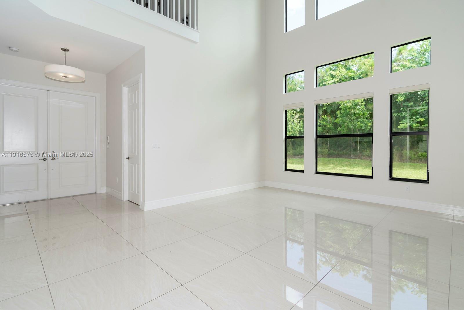 SEVEN BRIDGES - Residential Lease