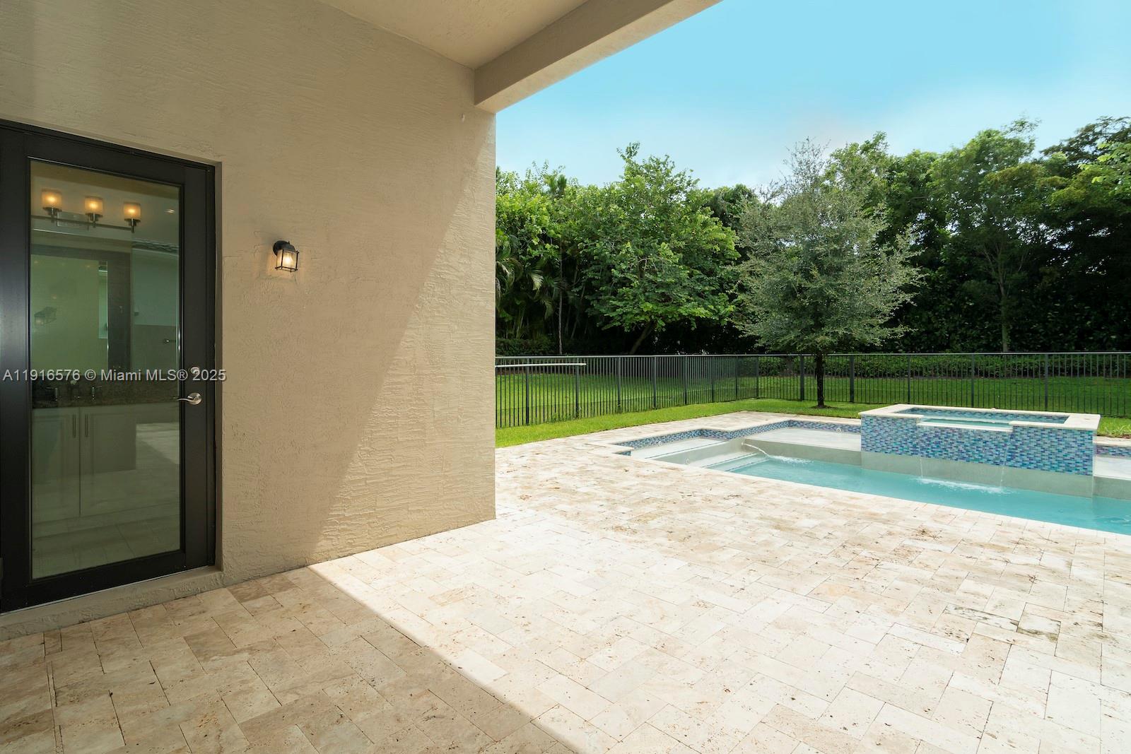 SEVEN BRIDGES - Residential Lease