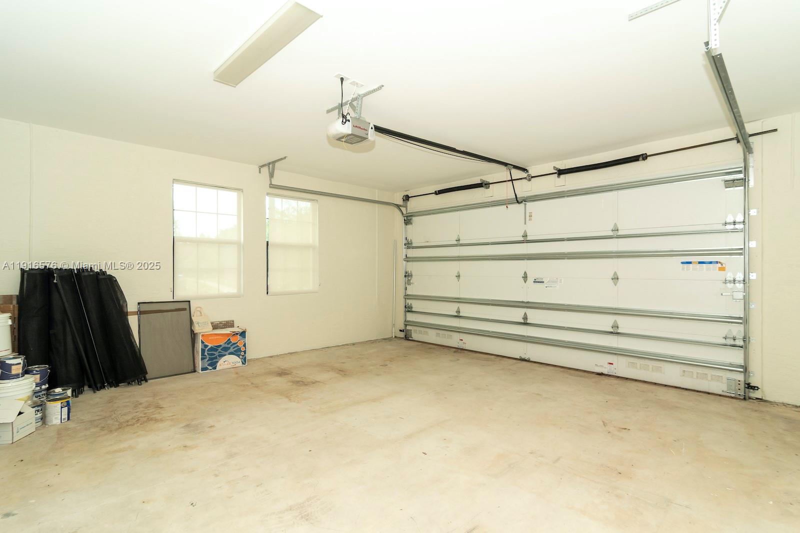 SEVEN BRIDGES - Residential Lease