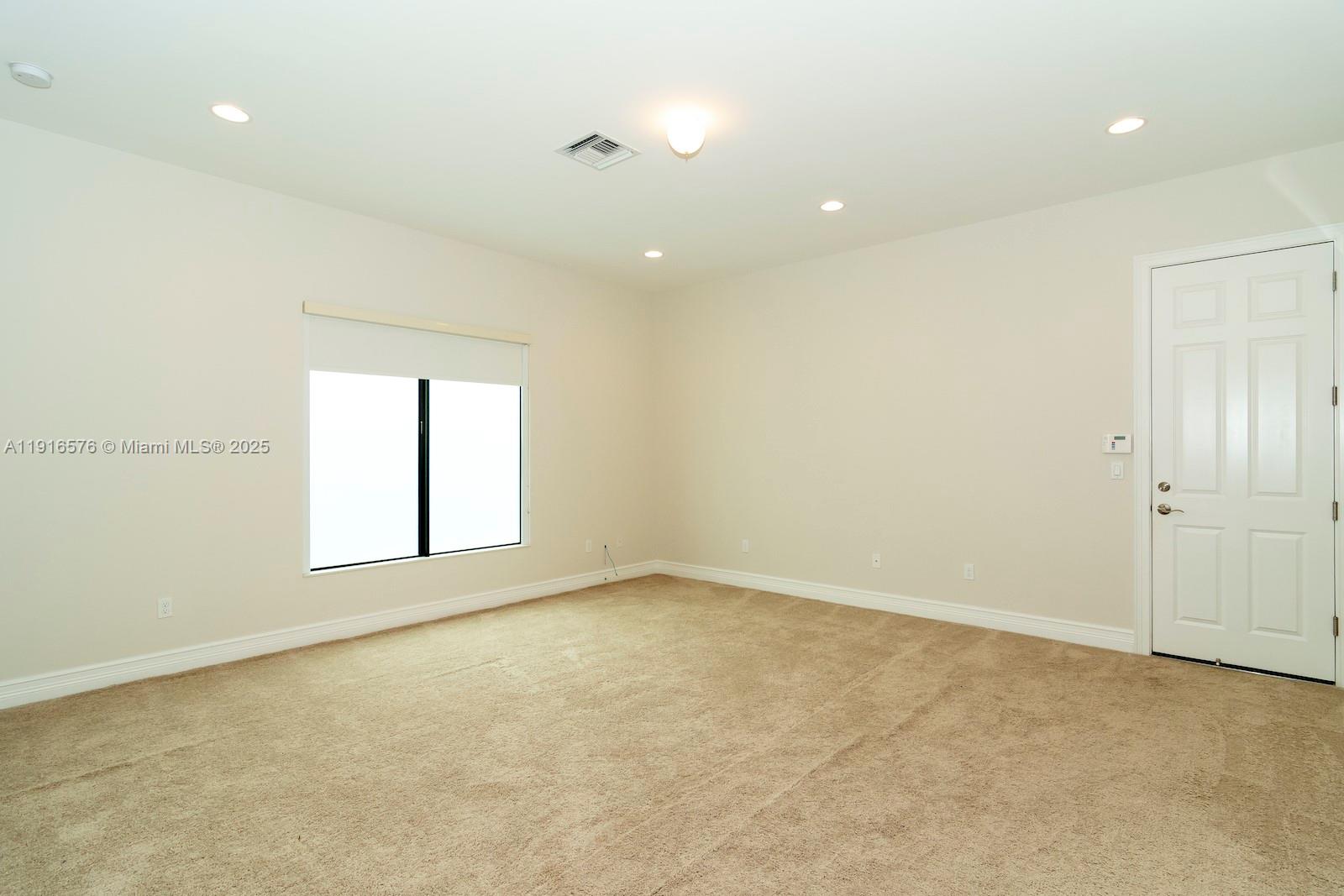 SEVEN BRIDGES - Residential Lease