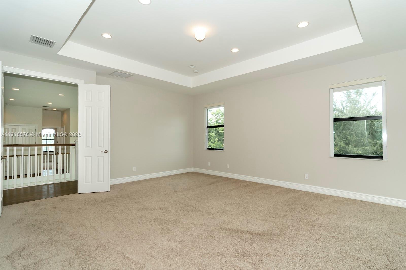 SEVEN BRIDGES - Residential Lease