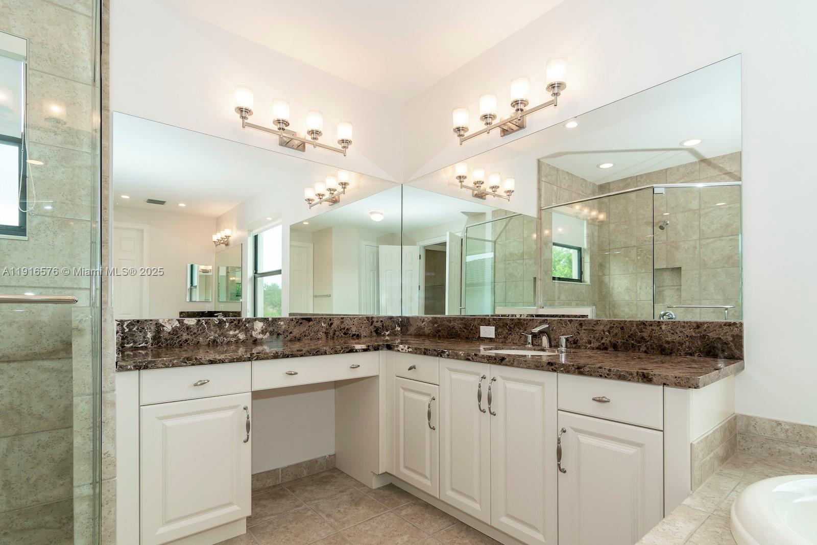 SEVEN BRIDGES - Residential Lease