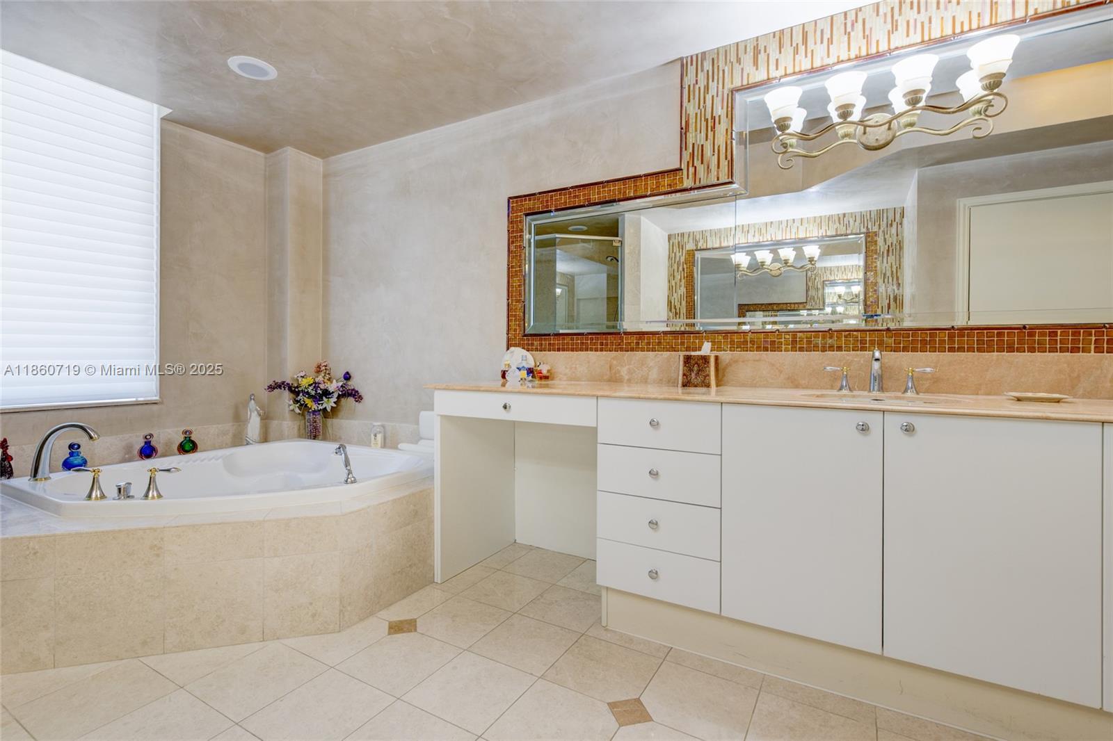 THE GABLES CONDO - Residential