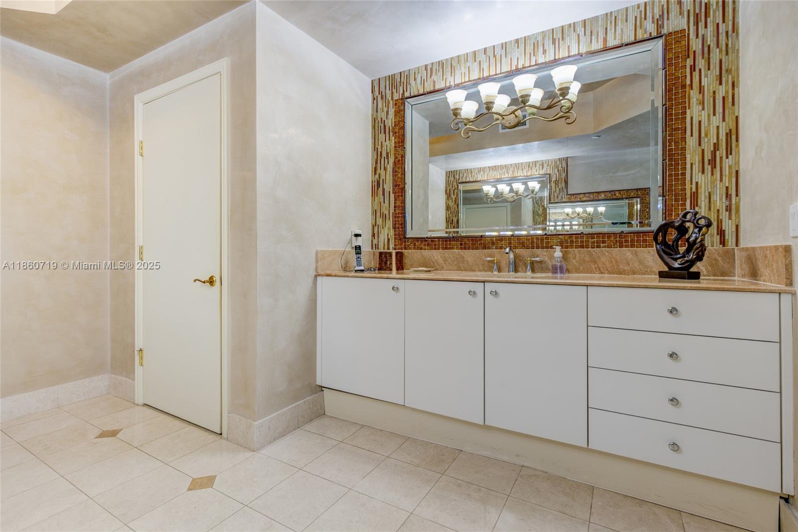 THE GABLES CONDO - Residential