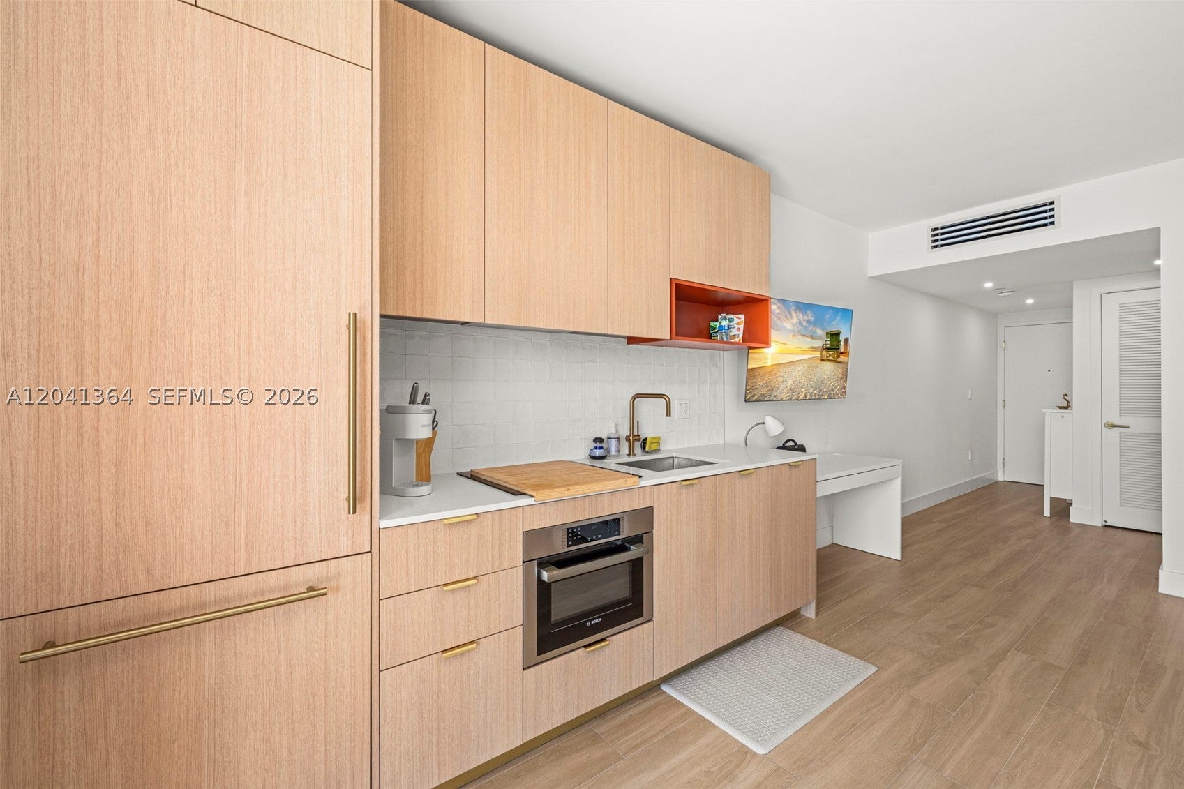 90 NE 32nd St 925