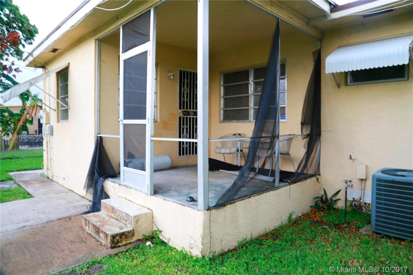 6TH ADDN TO LAWNDALE - Residential