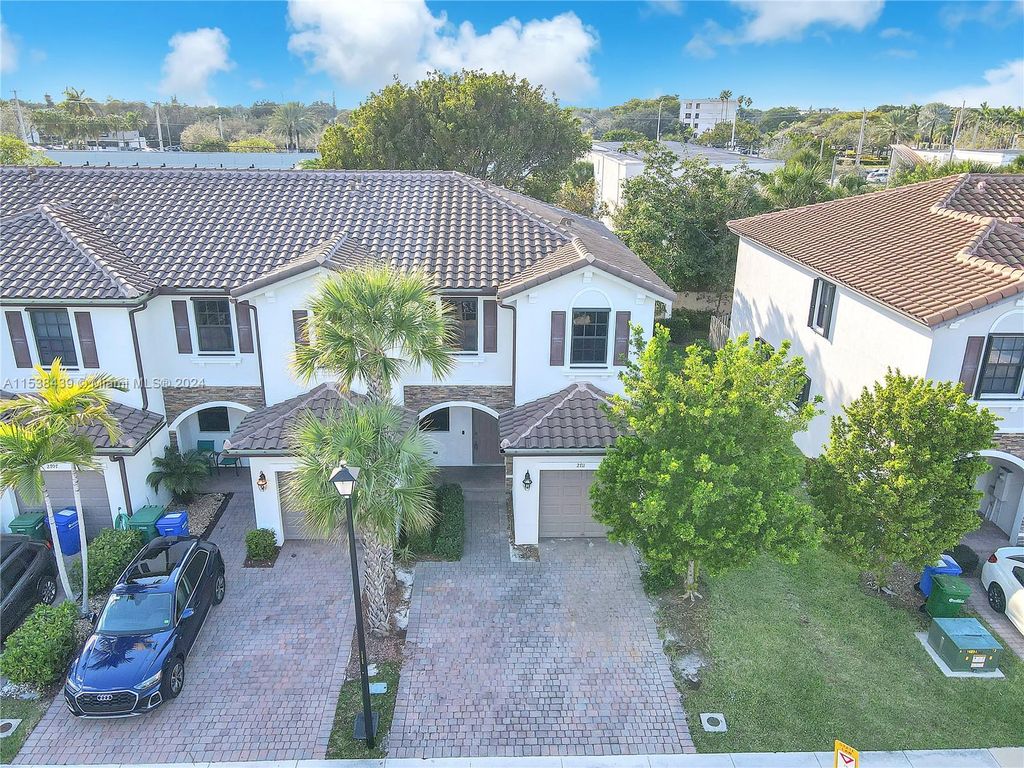 Photo of 2711 NW 55th Ave #2711, Margate, FL 33063 (MLS # A11538439)