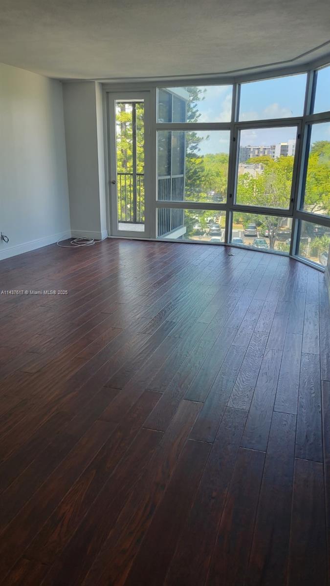 BONAVIDA CONDO - Residential