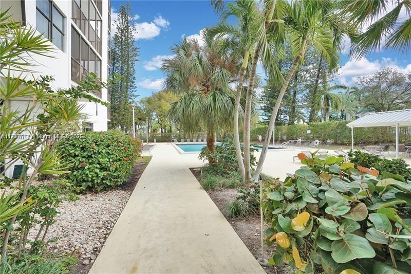 BONAVIDA CONDO - Residential