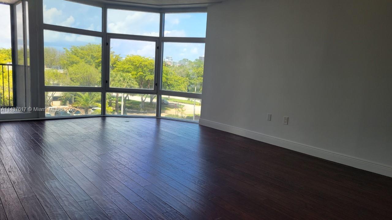 BONAVIDA CONDO - Residential