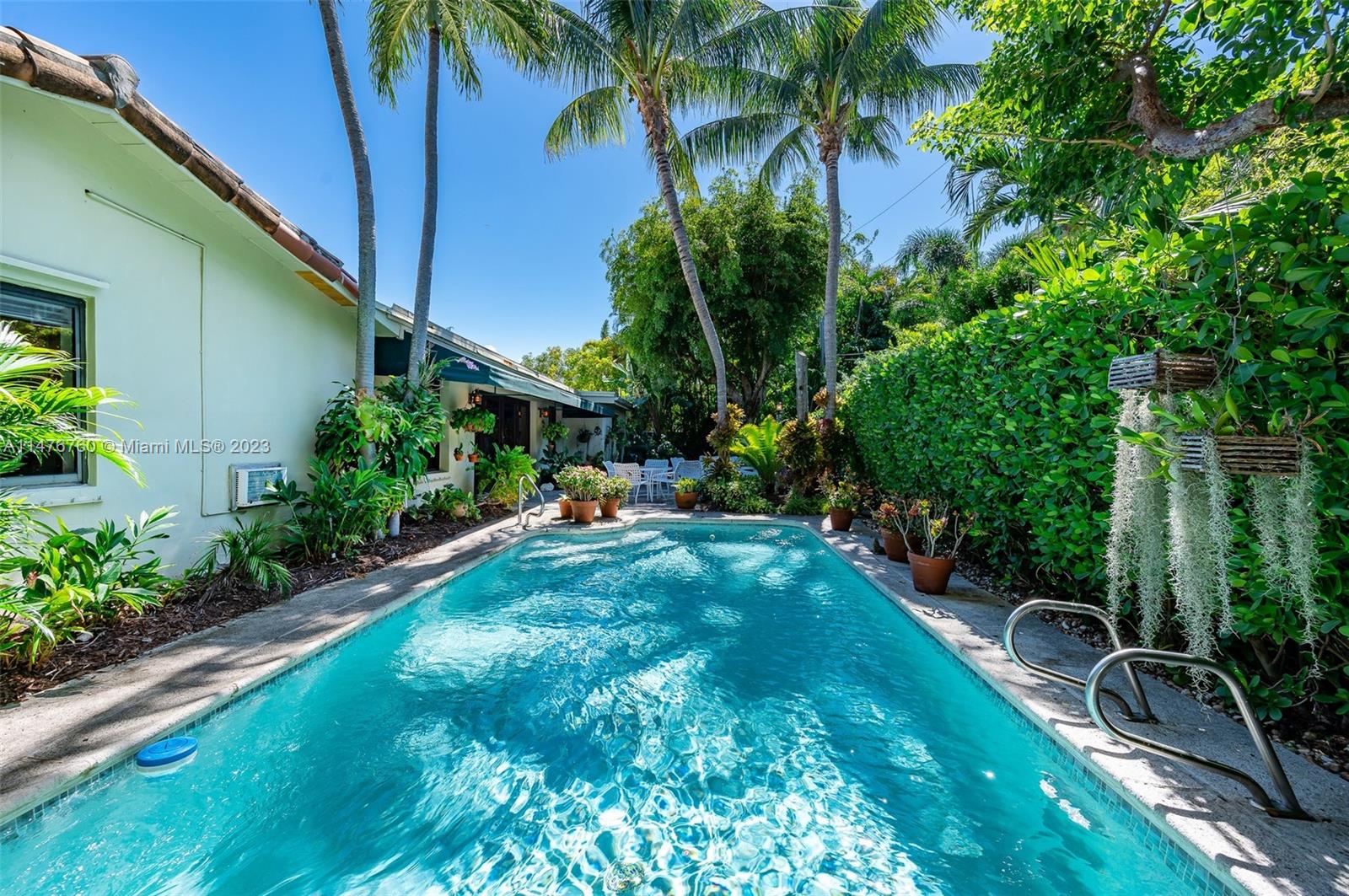 TROPICAL ISLE HOMES SUB 4 - Residential