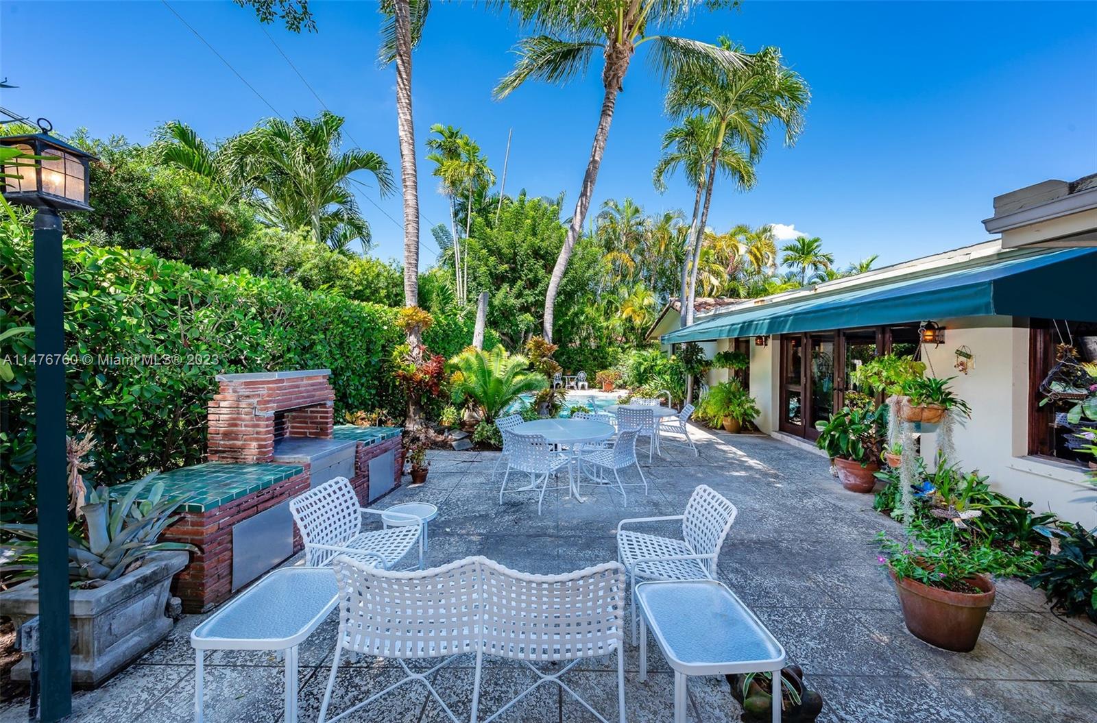 TROPICAL ISLE HOMES SUB 4 - Residential