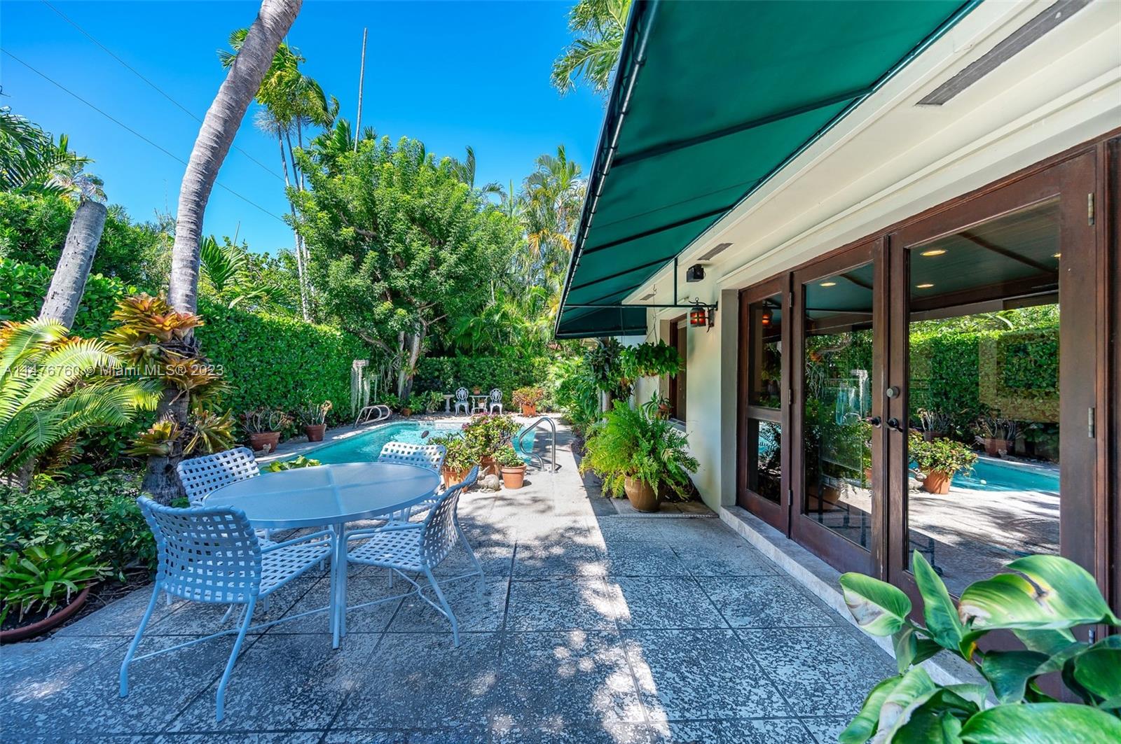 TROPICAL ISLE HOMES SUB 4 - Residential