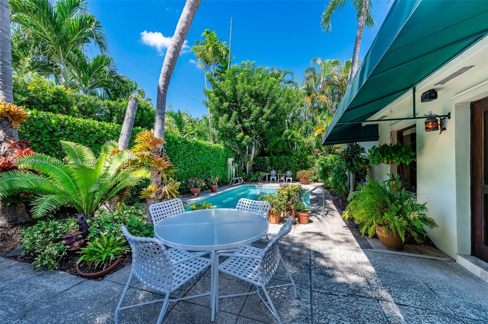 TROPICAL ISLE HOMES SUB 4 - Residential