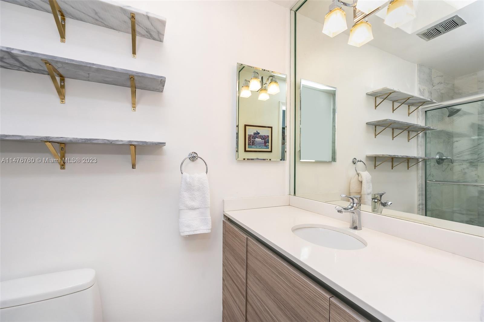 TROPICAL ISLE HOMES SUB 4 - Residential