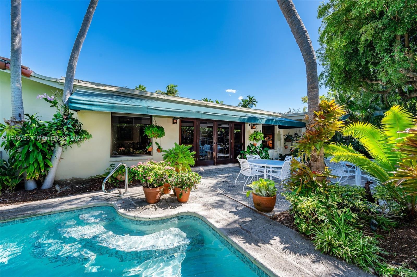 TROPICAL ISLE HOMES SUB 4 - Residential